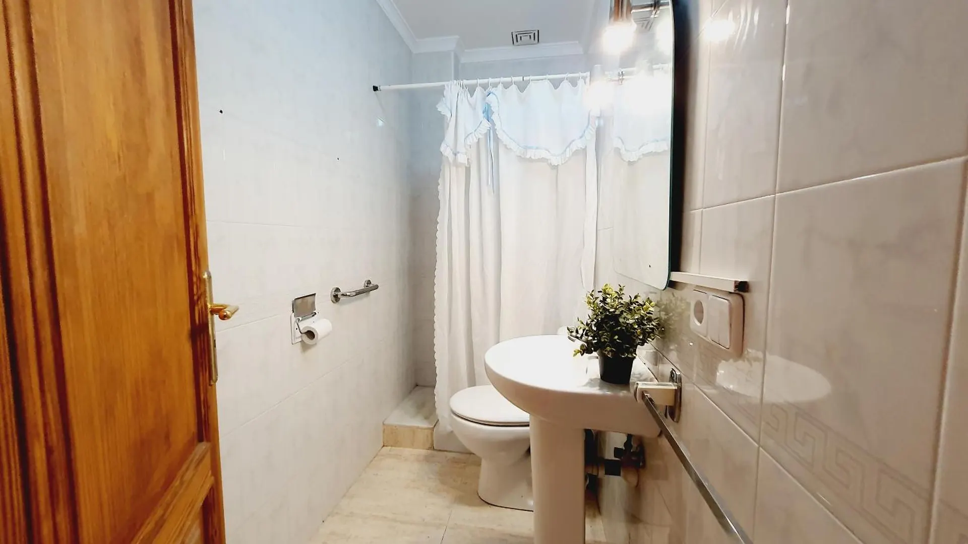 Homestay Mama Conchi Bnb Bed & Breakfast Palma de Mallorca Spain